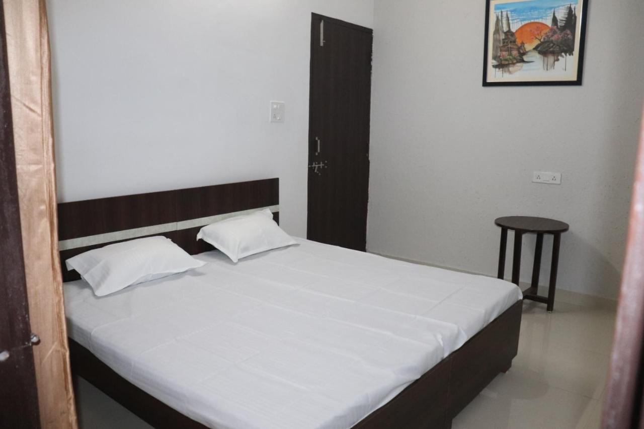 Aashiyana Home Stay Bhopal Eksteriør billede
