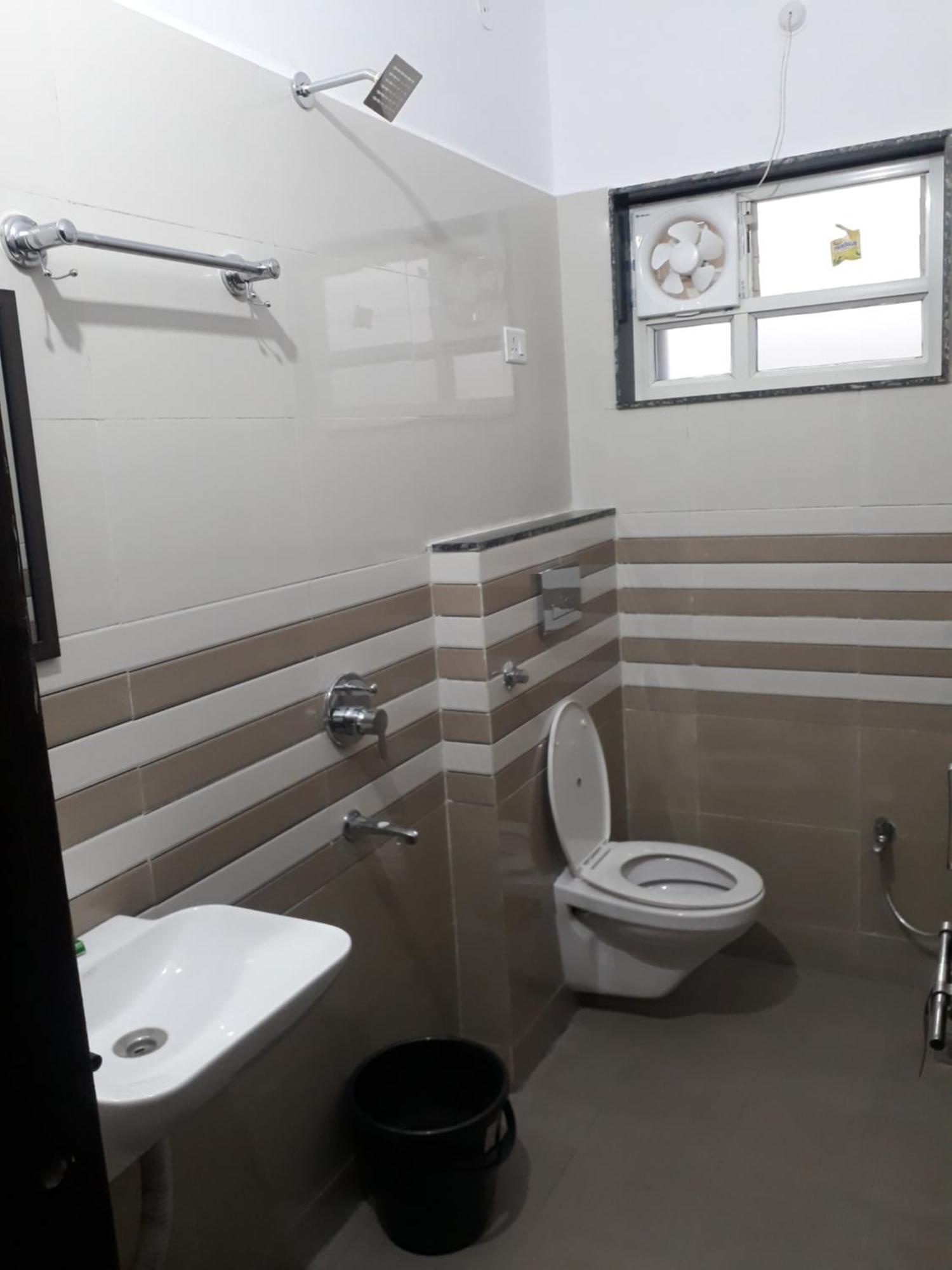Aashiyana Home Stay Bhopal Eksteriør billede